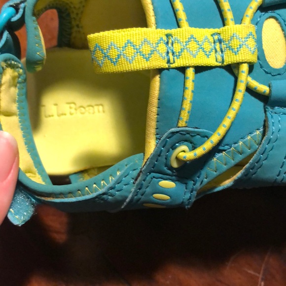 L.L. Bean sandals - Picture 2 of 4